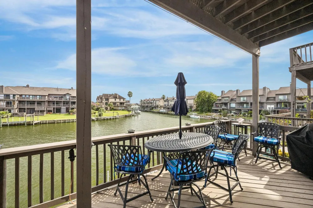 18305 Starboard Drive Houston, TX 77058