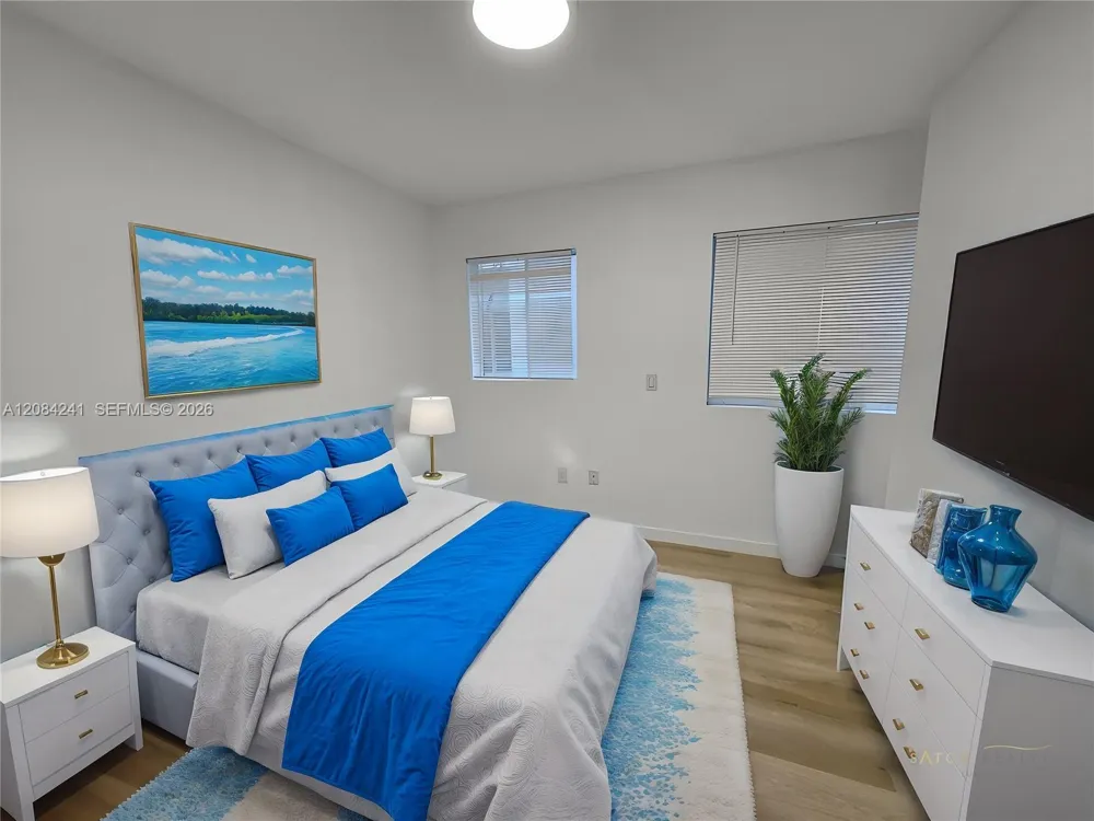 557 Michigan Ave #211 W/PARKING Miami Beach, FL 33139