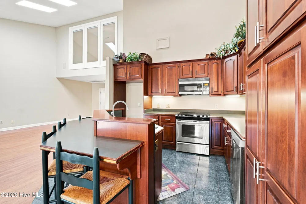 3167 Lakeside Commons Drive SE ## 1 Southport, NC 28461