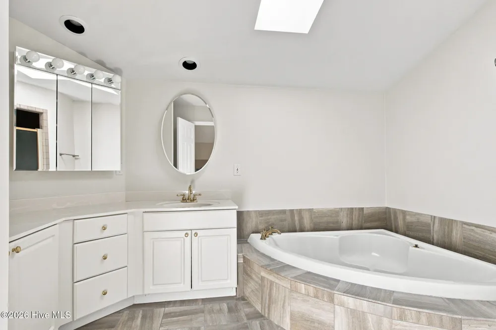 3167 Lakeside Commons Drive SE ## 1 Southport, NC 28461