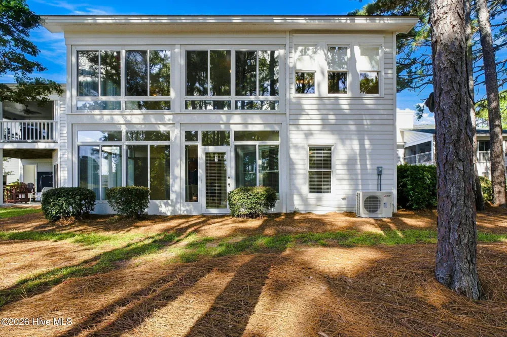3167 Lakeside Commons Drive SE ## 1 Southport, NC 28461