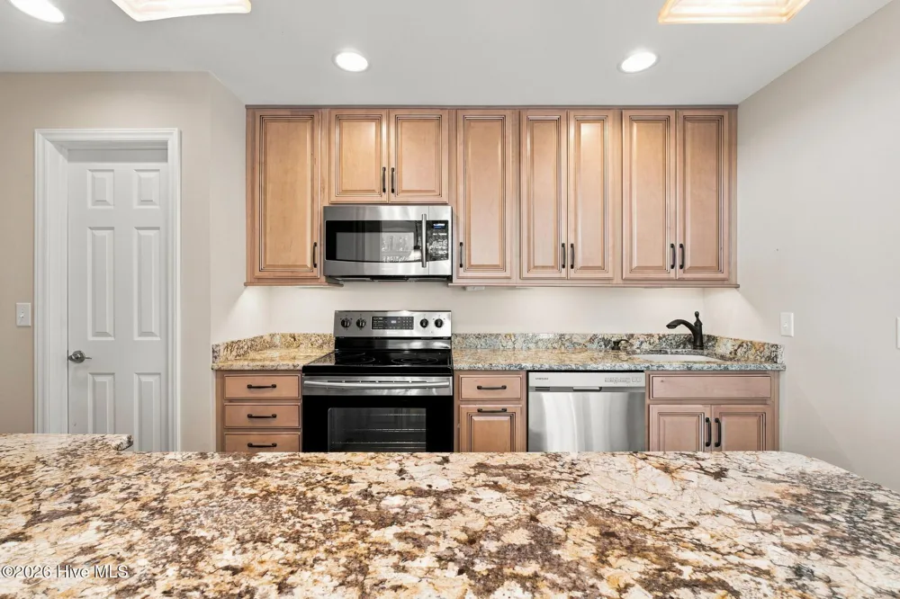 3167 Lakeside Commons Drive SE ## 1 Southport, NC 28461