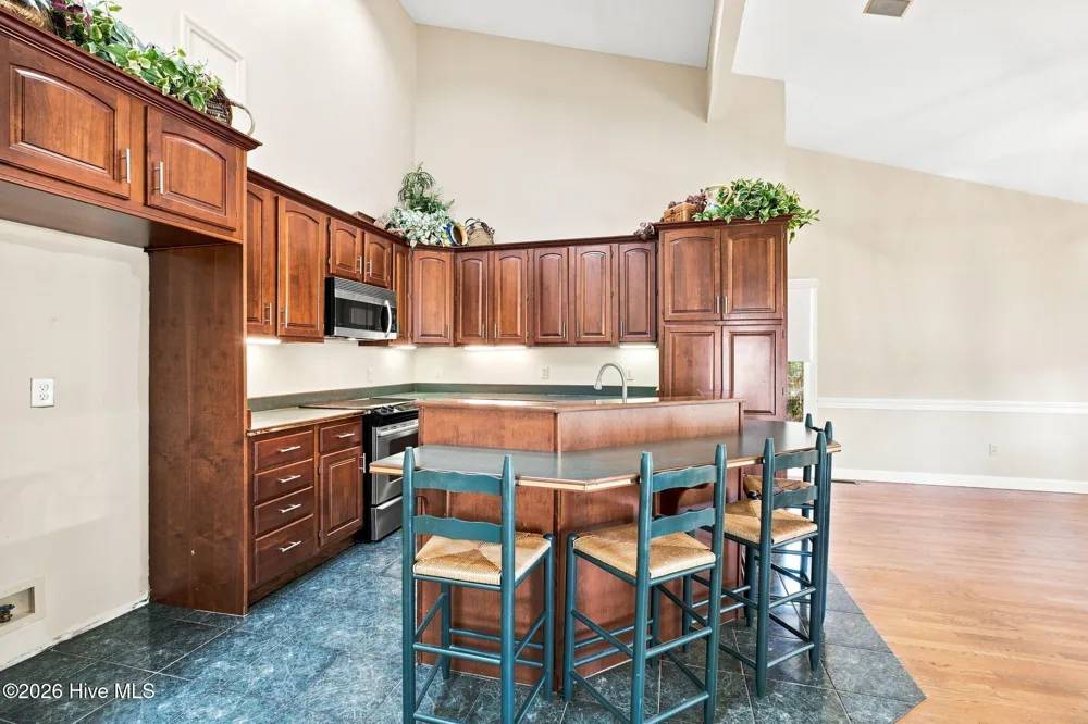 3167 Lakeside Commons Drive SE ## 1 Southport, NC 28461