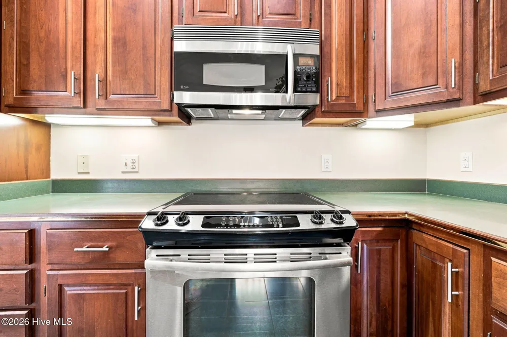 3167 Lakeside Commons Drive SE ## 1 Southport, NC 28461