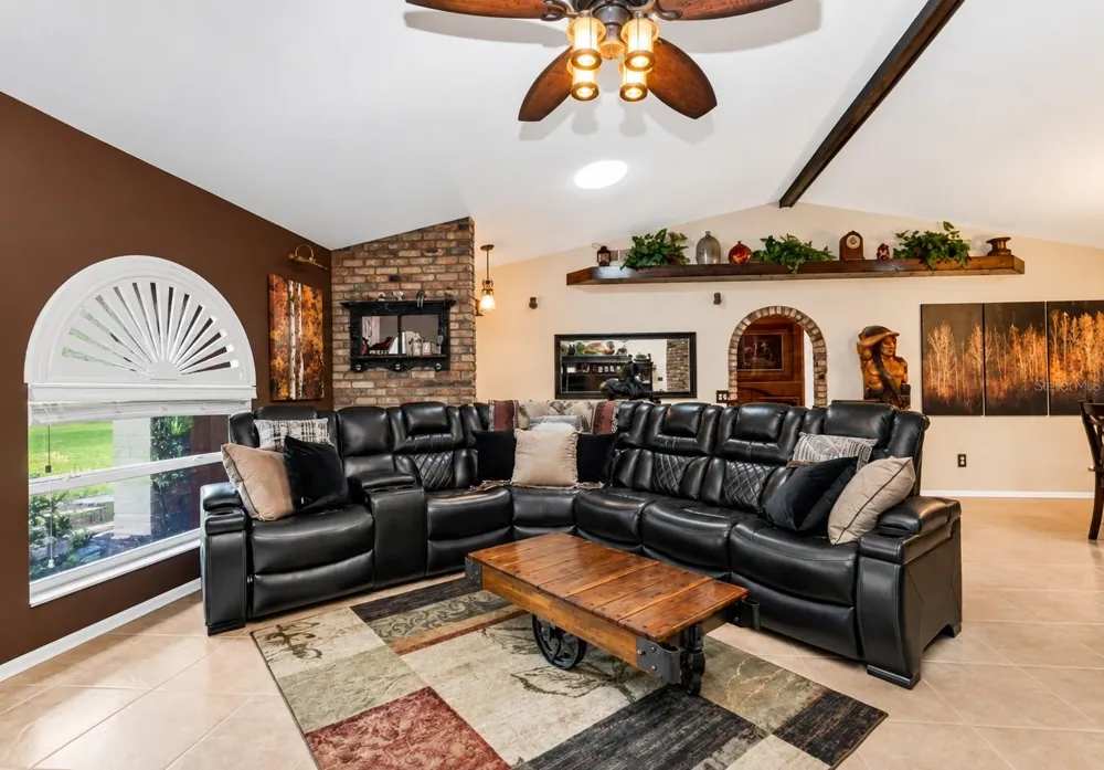 4225 ULMAN AVENUE North Port, FL 34286