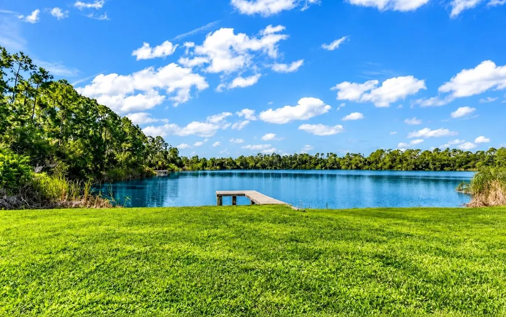 4225 ULMAN AVENUE North Port, FL 34286