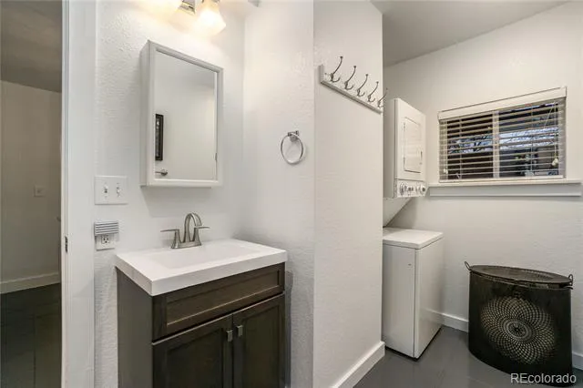 2454 W 32nd Avenue Denver, CO 80211