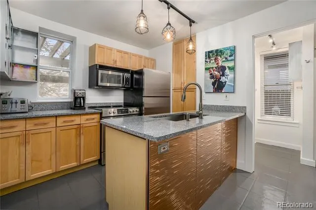 2454 W 32nd Avenue Denver, CO 80211