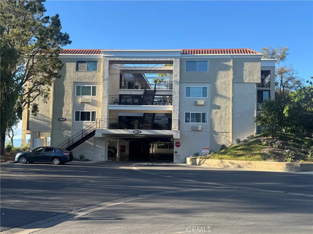 4010 Calle Sonora Oeste #2E Laguna Woods, CA 92637