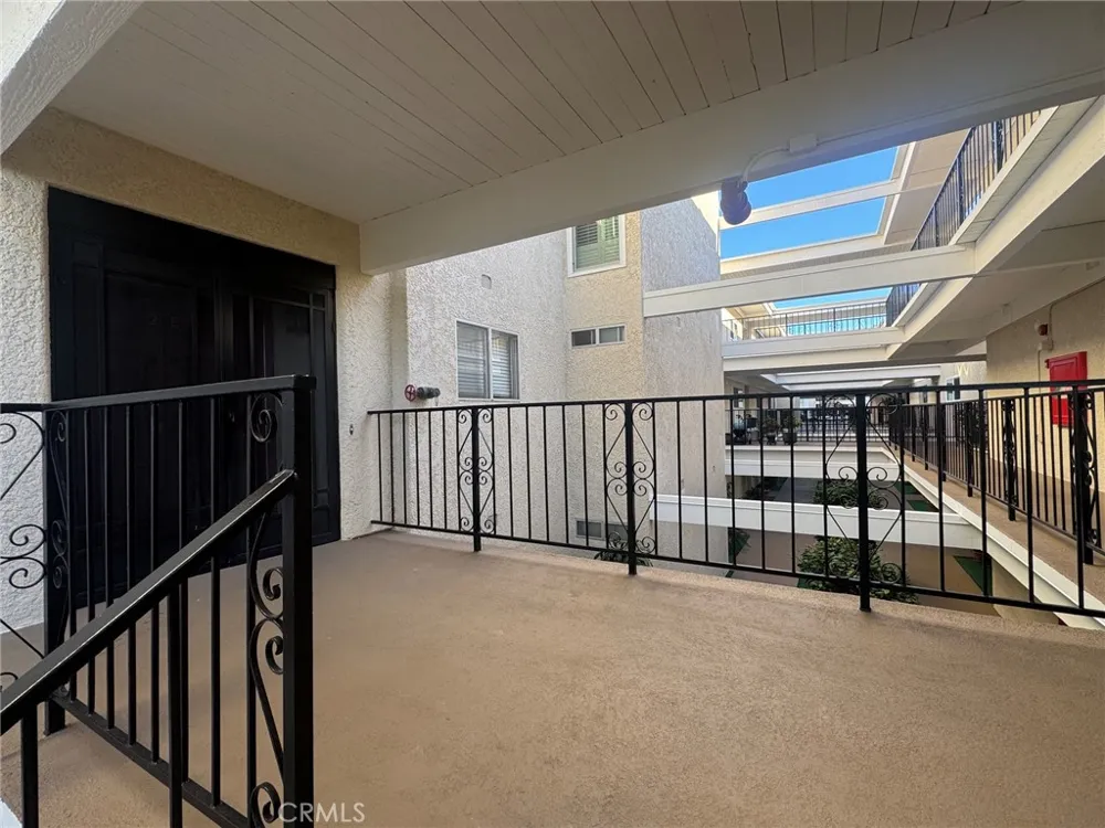 4010 Calle Sonora Oeste #2E Laguna Woods, CA 92637