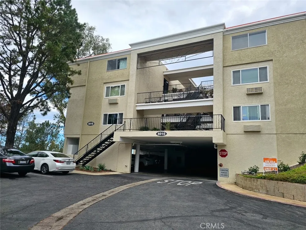 4010 Calle Sonora Oeste #2E Laguna Woods, CA 92637