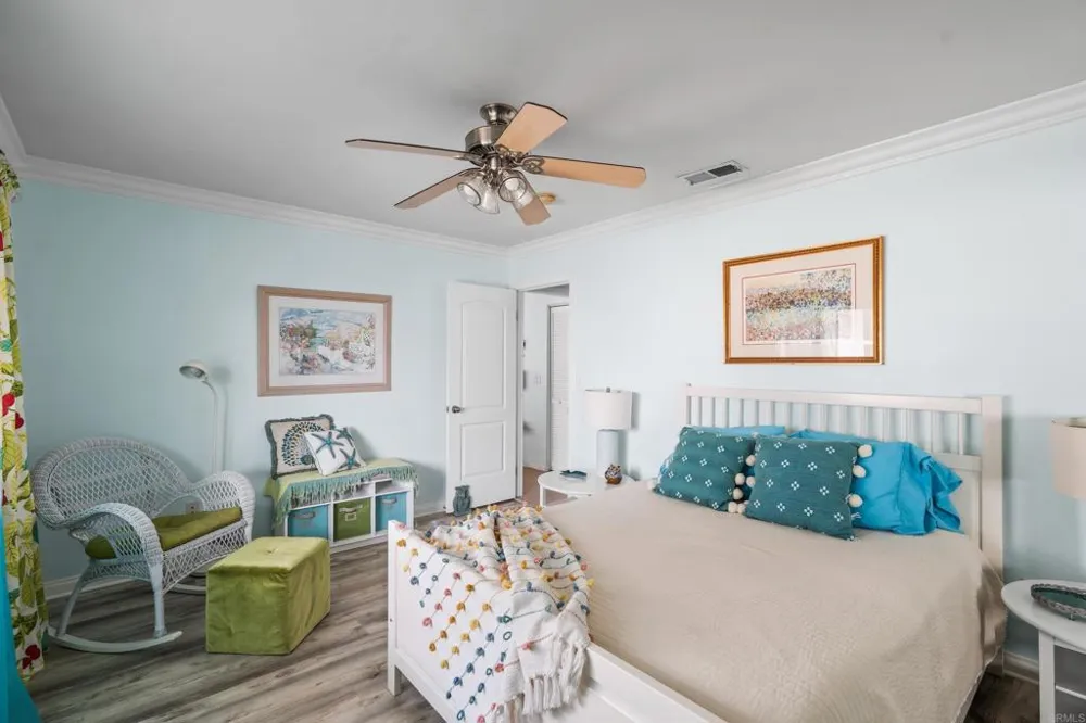 1052 Isabella Avenue Coronado, CA 92118