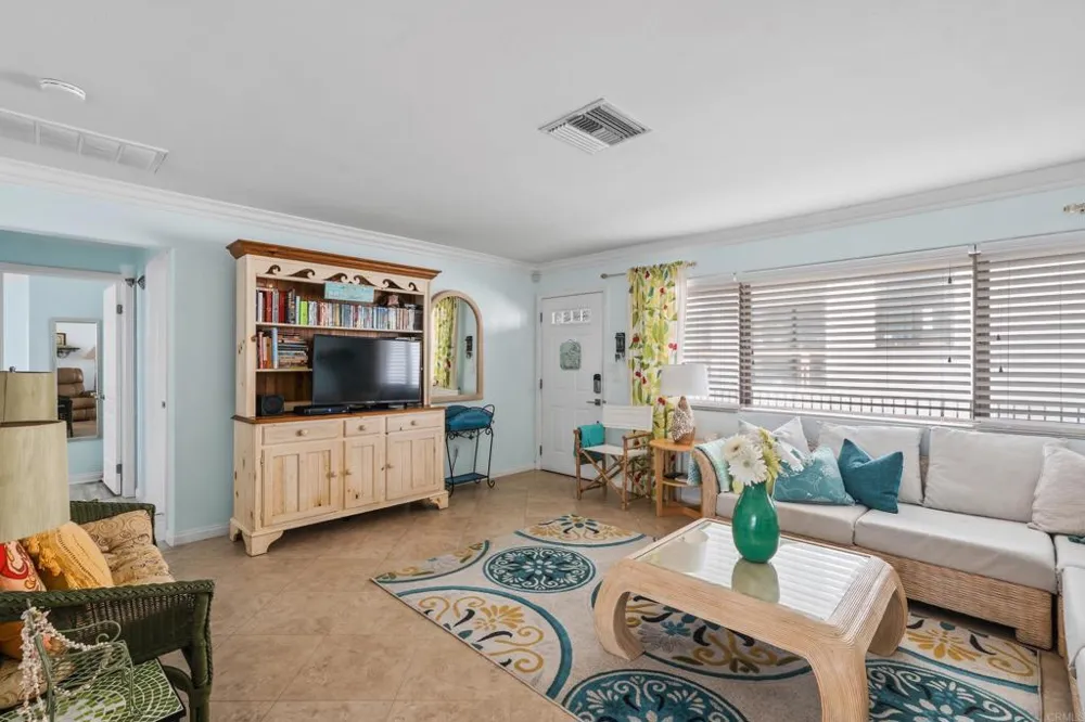 1052 Isabella Avenue Coronado, CA 92118