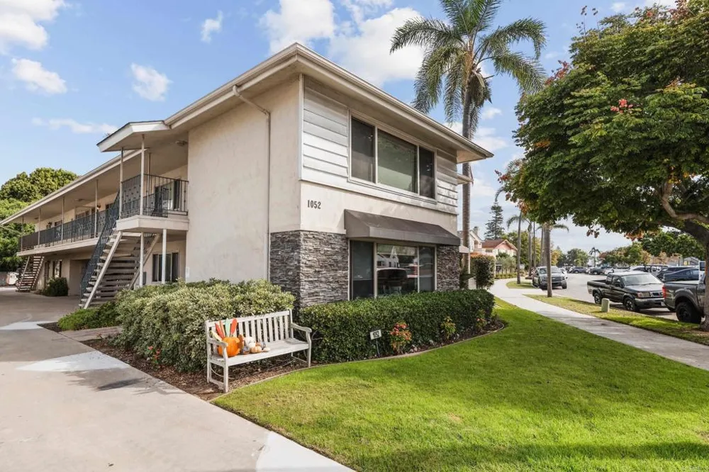 1052 Isabella Avenue Coronado, CA 92118
