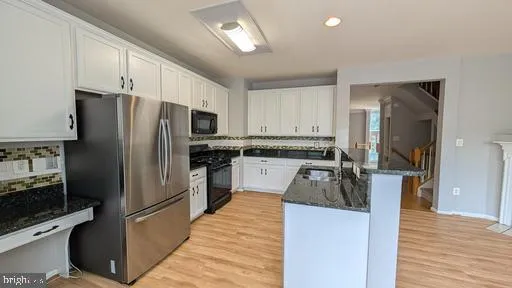 13996 KHALID LANE Chantilly, VA 20151