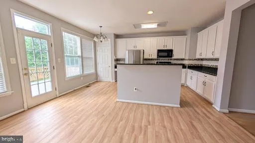 13996 KHALID LANE Chantilly, VA 20151