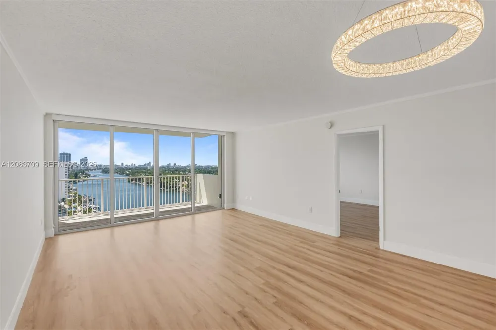 5838 Collins Ave #15F Miami Beach, FL 33140