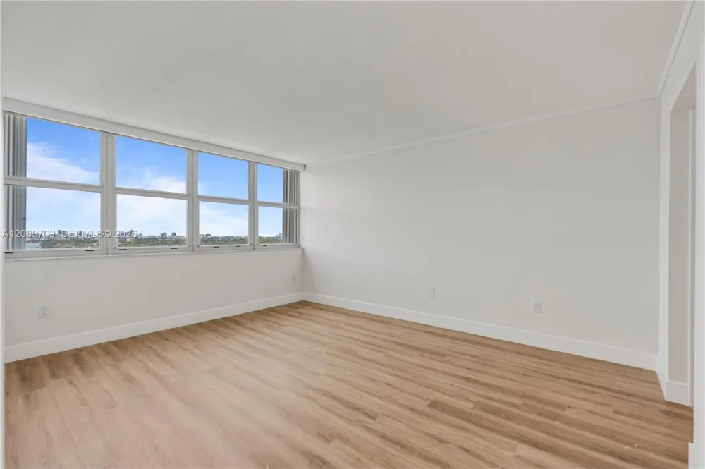 5838 Collins Ave #15F Miami Beach, FL 33140