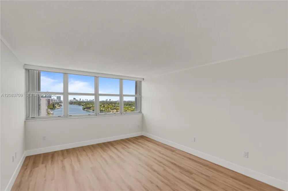 5838 Collins Ave #15F Miami Beach, FL 33140