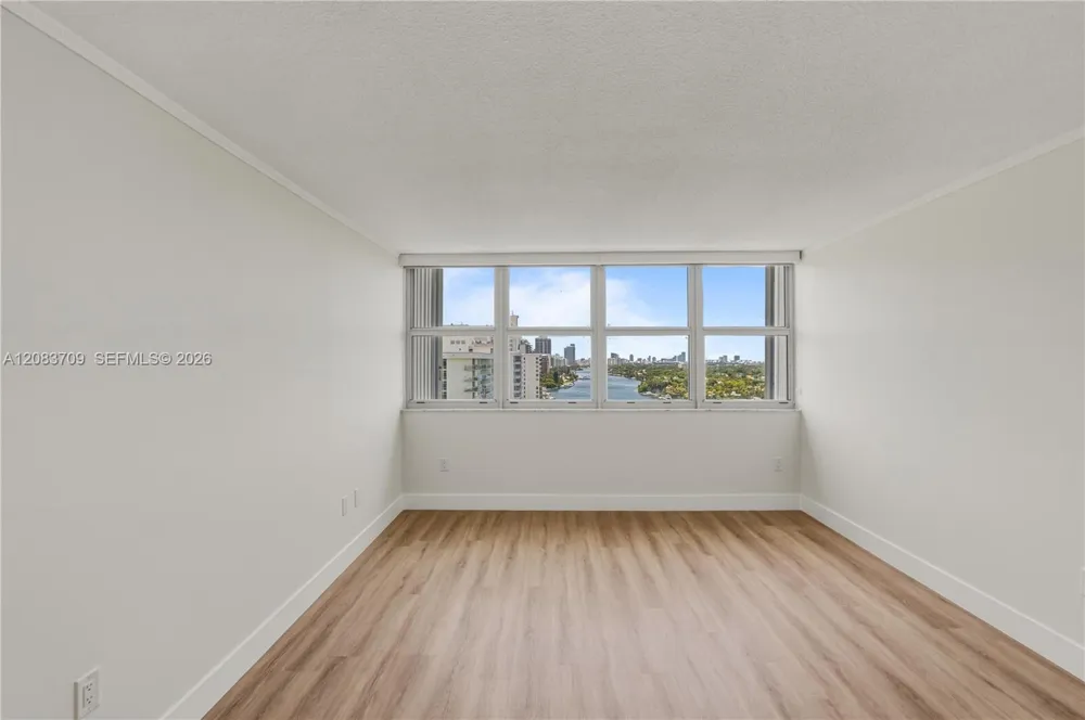 5838 Collins Ave #15F Miami Beach, FL 33140