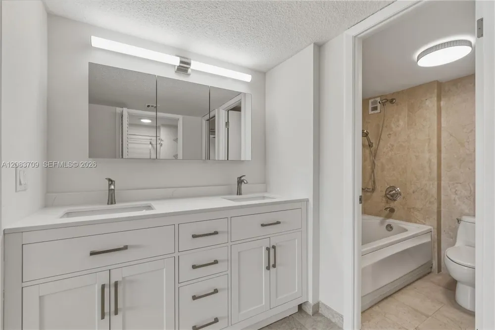 5838 Collins Ave #15F Miami Beach, FL 33140