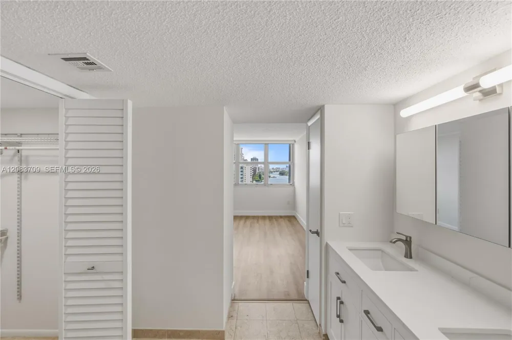 5838 Collins Ave #15F Miami Beach, FL 33140