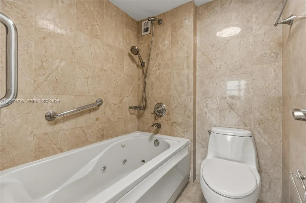 5838 Collins Ave #15F Miami Beach, FL 33140