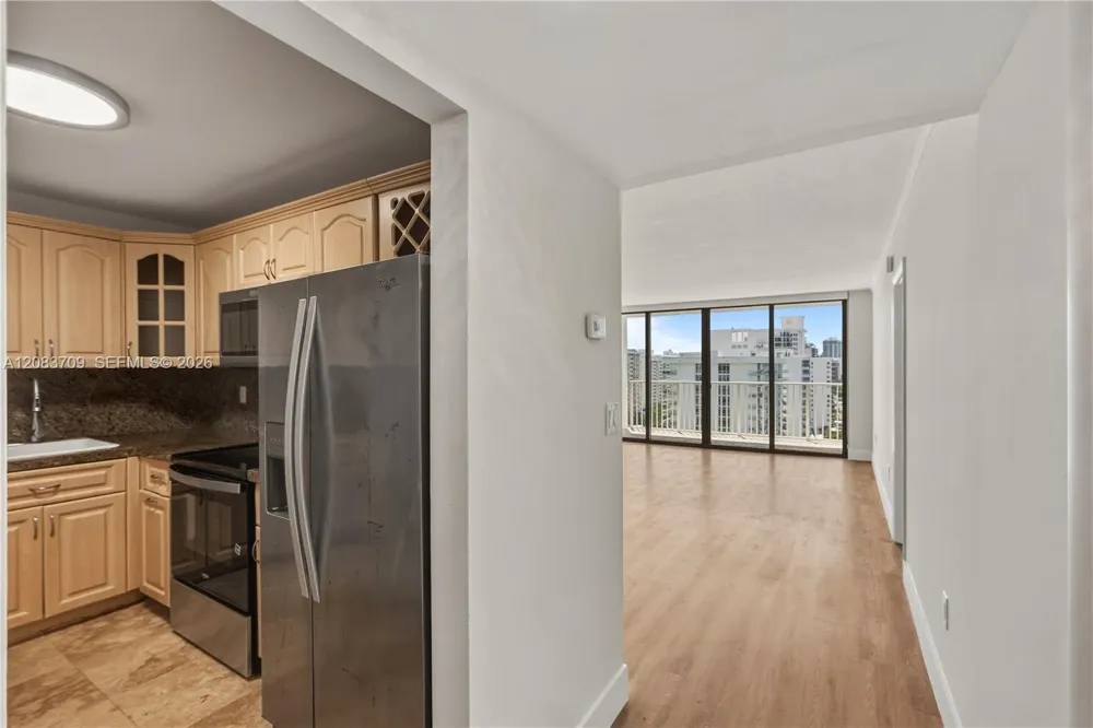 5838 Collins Ave #15F Miami Beach, FL 33140