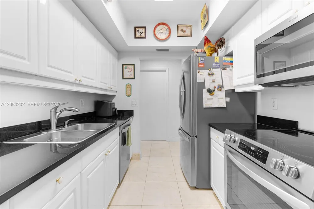 21055 Yacht Club Dr #207 Aventura, FL 33180