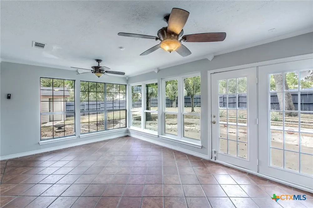 18 Morgans Point Boulevard Morgans Point Resort, TX 76513