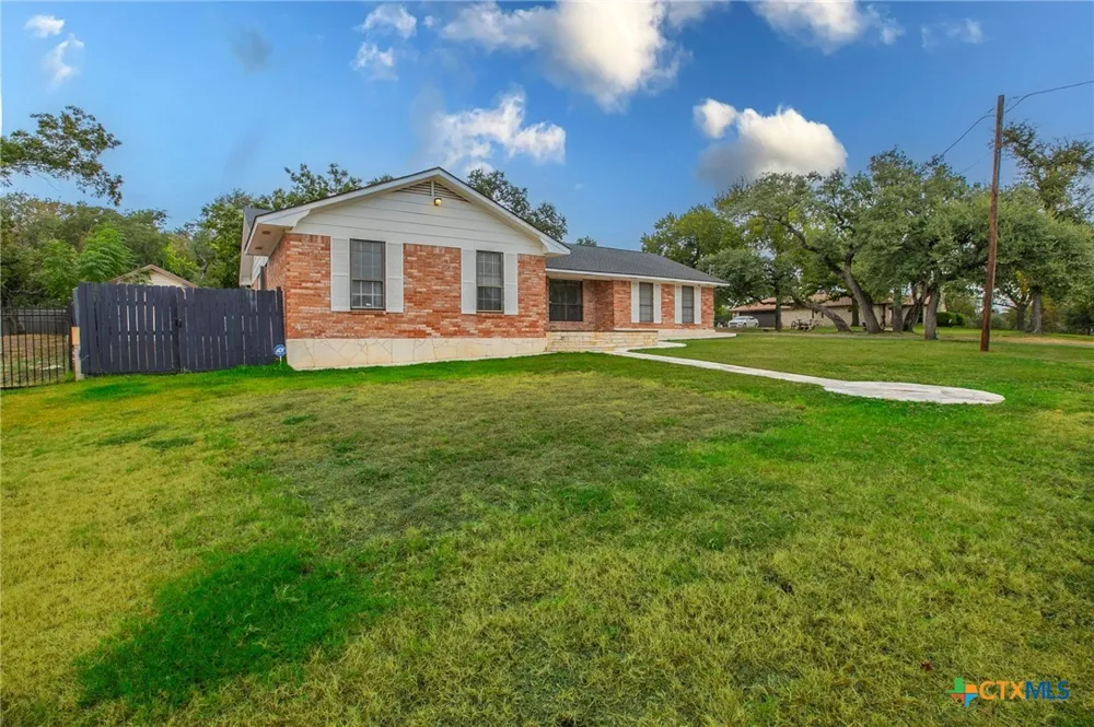 18 Morgans Point Boulevard Morgans Point Resort, TX 76513