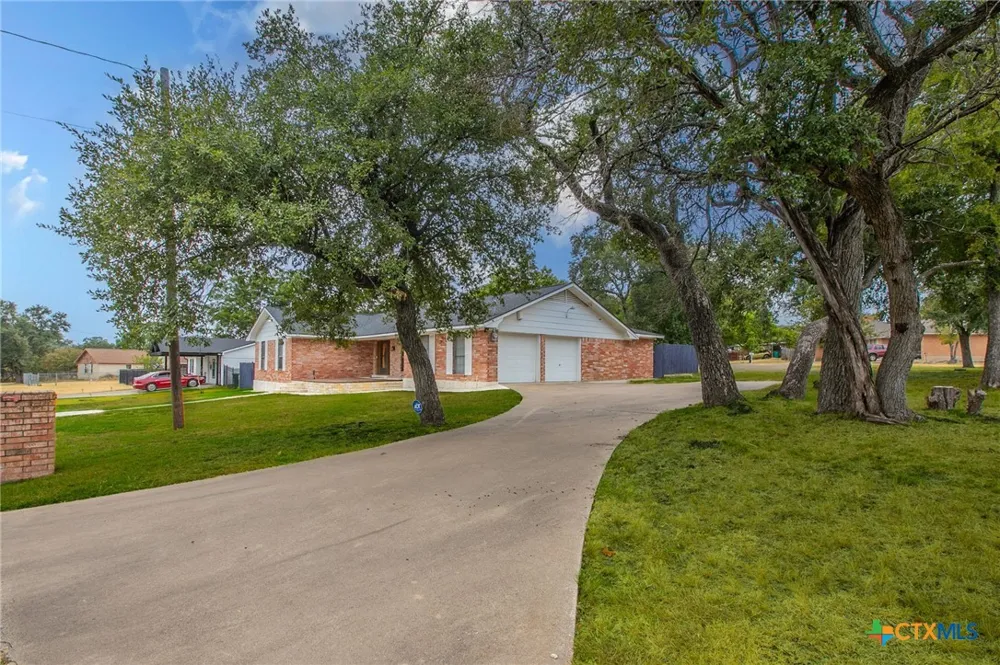 18 Morgans Point Boulevard Morgans Point Resort, TX 76513