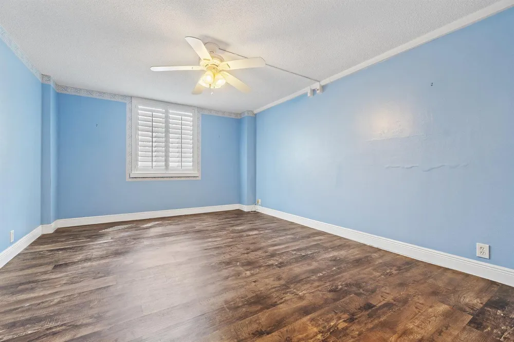 375 Beach Road #201 Tequesta, FL 33469