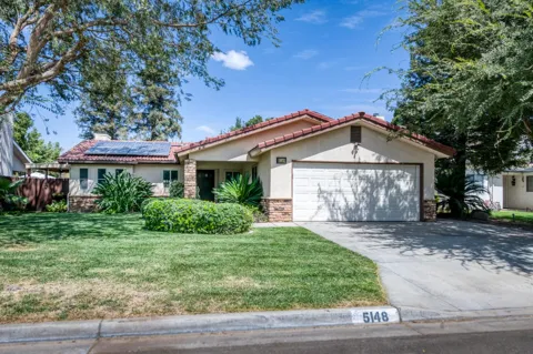 5148 W Los Altos Avenue