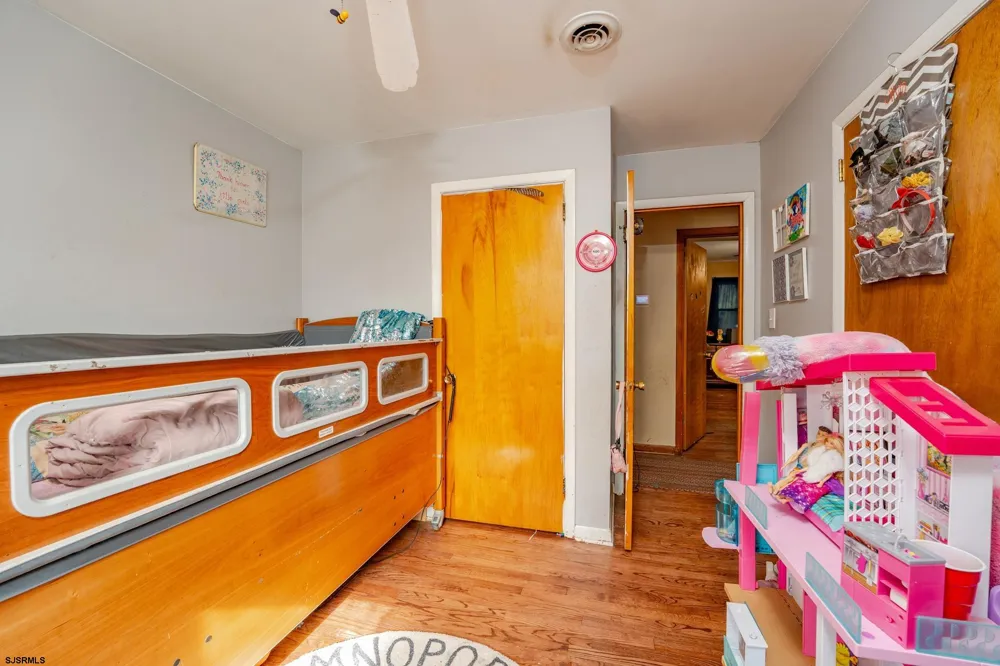 1853 McCall Ave Mays Landing, NJ 08330