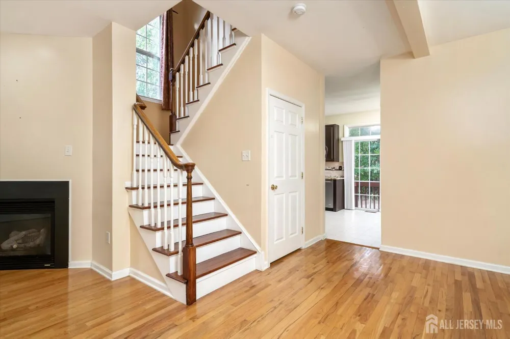 80 Tennyson Road East Windsor, NJ 08520
