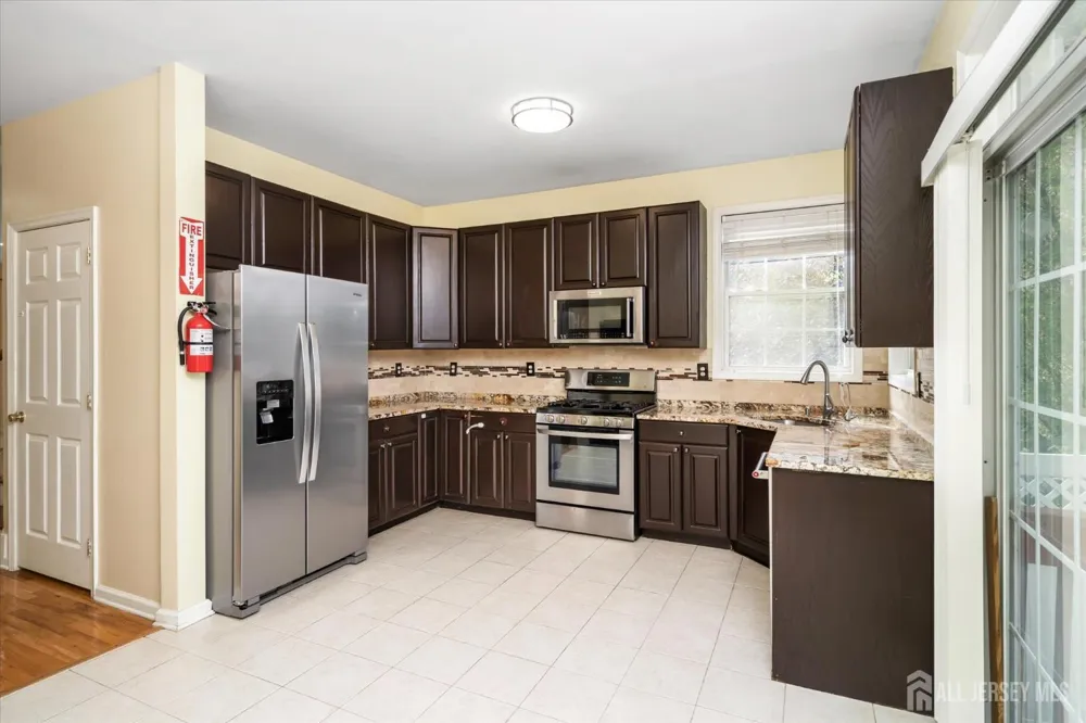 80 Tennyson Road East Windsor, NJ 08520