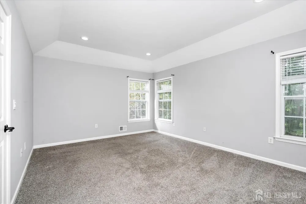 80 Tennyson Road East Windsor, NJ 08520