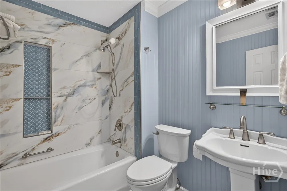 106 Hunt Club Court Savannah, GA 31406