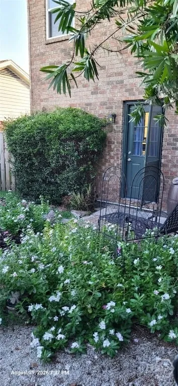 106 Hunt Club Court Savannah, GA 31406
