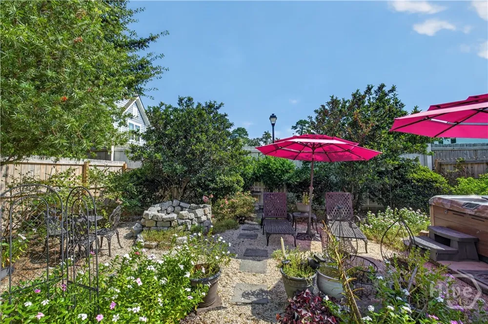 106 Hunt Club Court Savannah, GA 31406