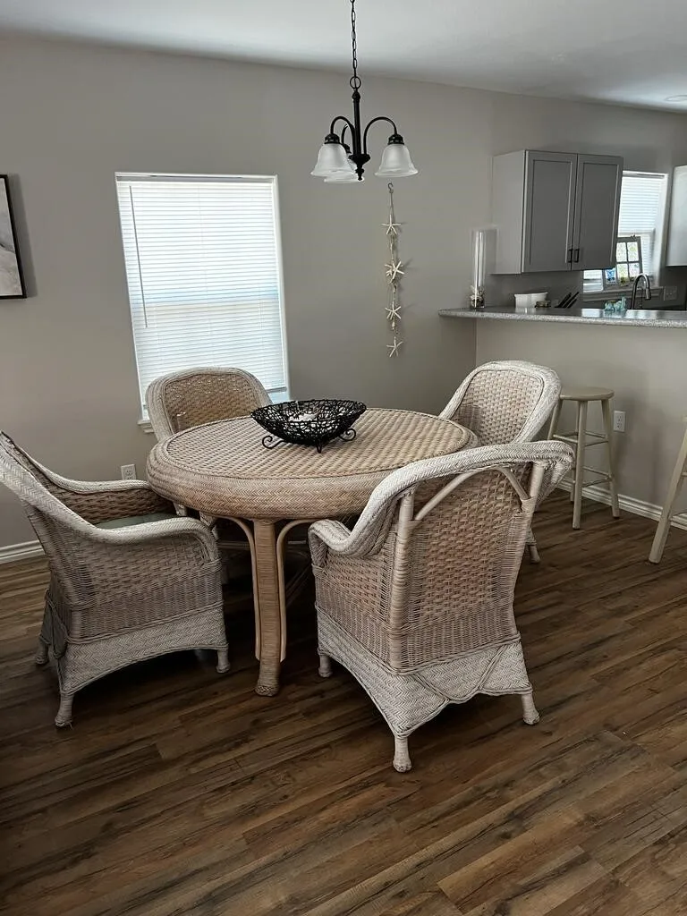 131 S Rife Aransas Pass, TX 78335