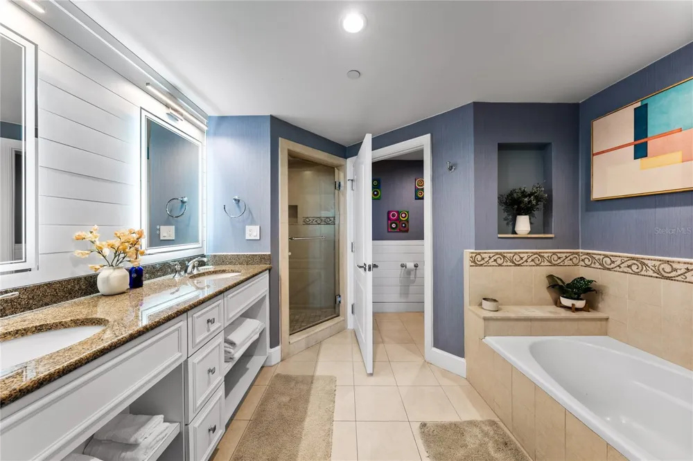 7593 GATHERING DRIVE #801 Reunion, FL 34747