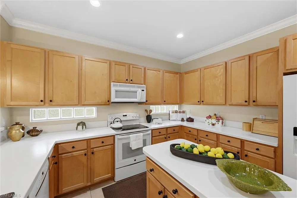 1892 PAR DRIVE Naples, FL 34120