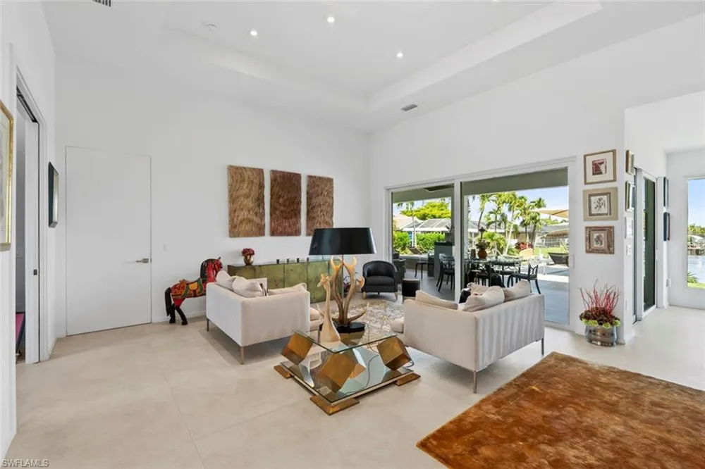 1933 Cornwallis Parkway Cape Coral, FL 33904