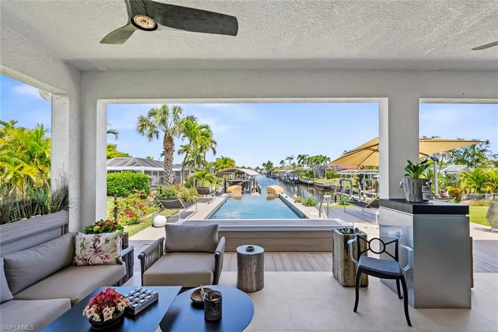 1933 Cornwallis Parkway Cape Coral, FL 33904
