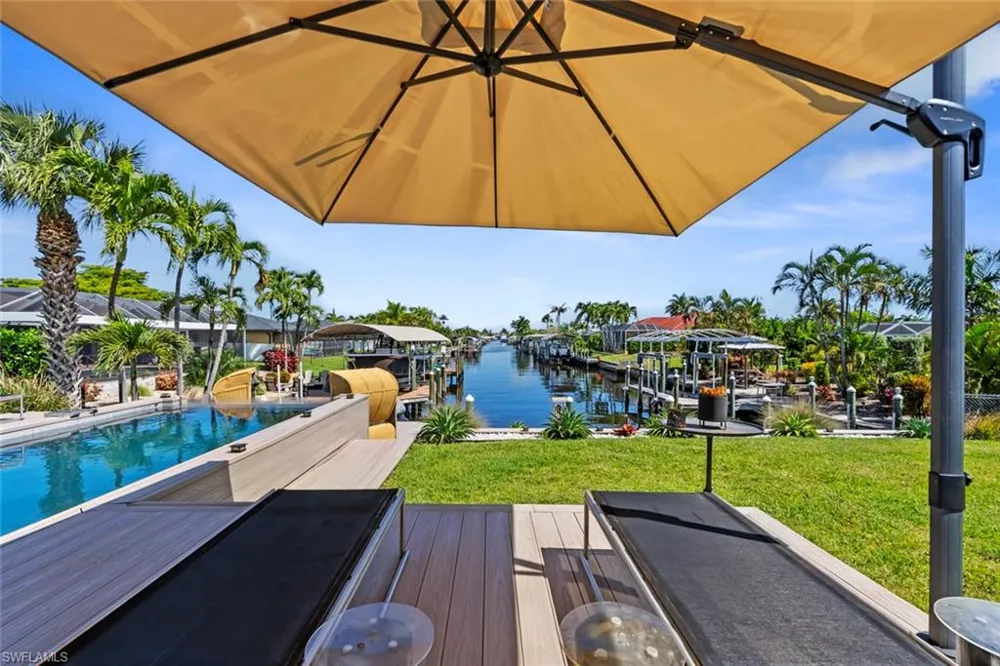 1933 Cornwallis Parkway Cape Coral, FL 33904