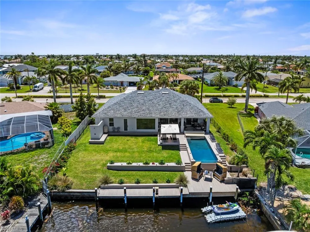 1933 Cornwallis Parkway Cape Coral, FL 33904