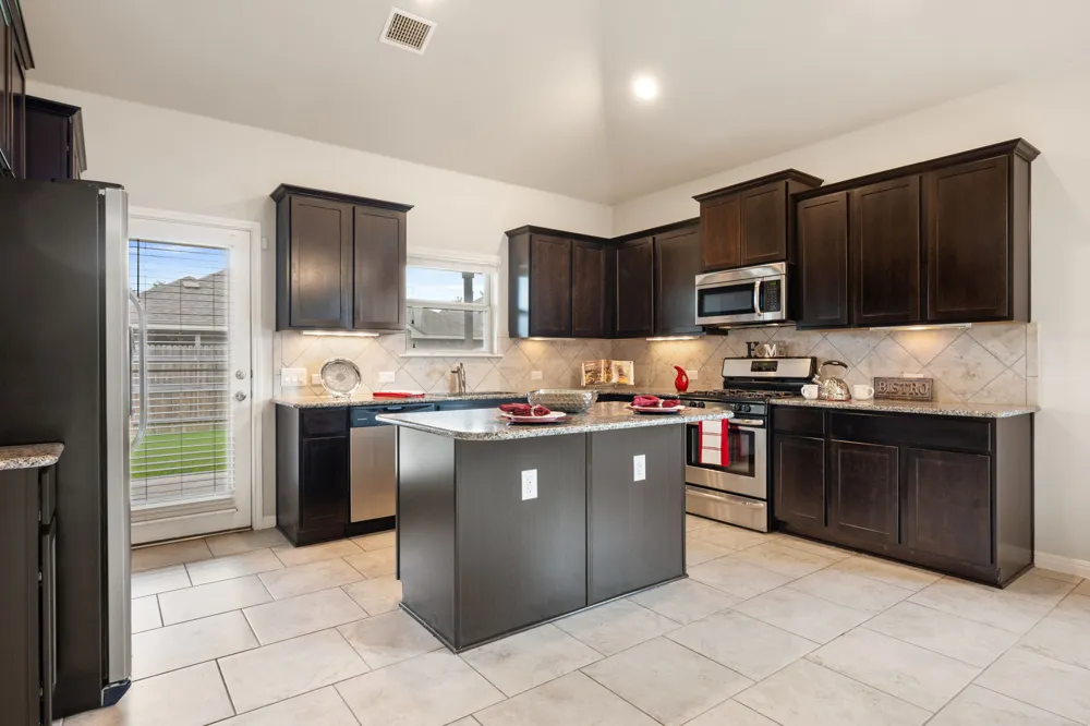 501 Buttermilk Lane Leander, TX 78641