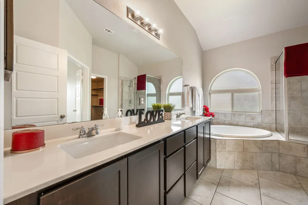 501 Buttermilk Lane Leander, TX 78641